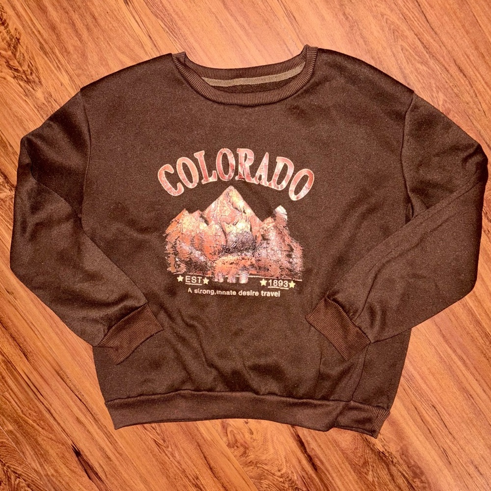 brown SHEIN mountain and slogan graphic crewneck sweatshirt